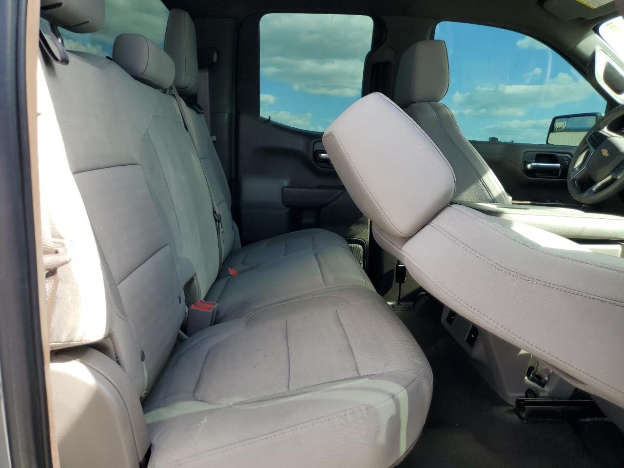 Chevrolet Silverado C1500 Lt Image 8