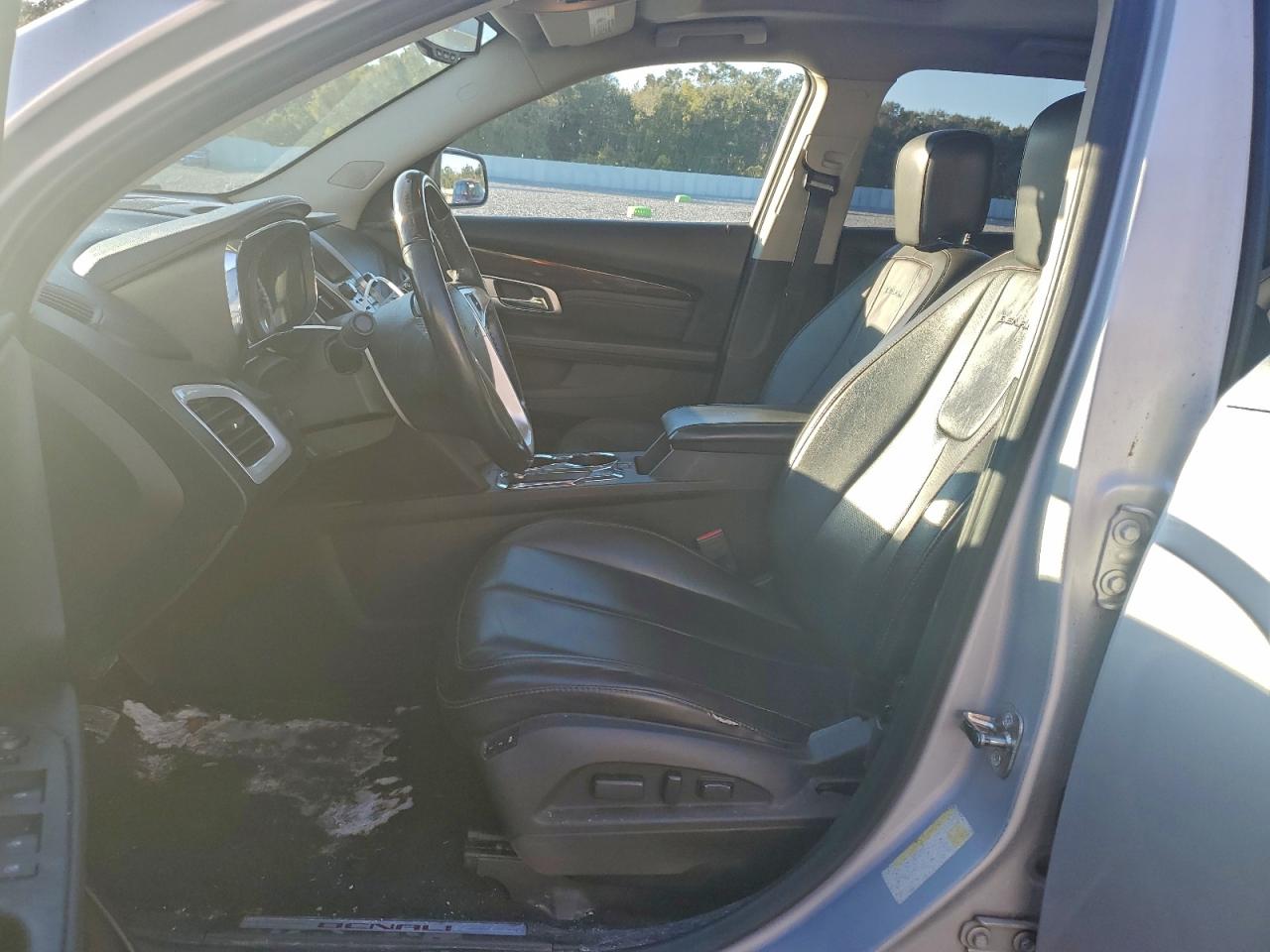 GMC Terrain Denali Image 9