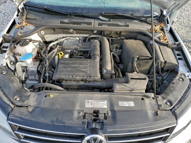 Volkswagen Jetta S Image 11