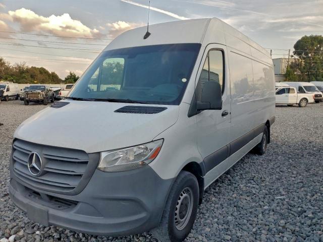  Salvage Mercedes-Benz Sprinter