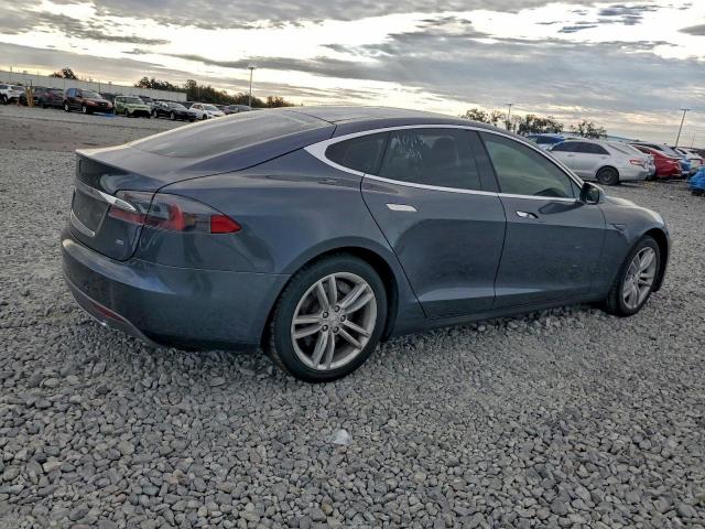 Tesla Model S 85 Image 2