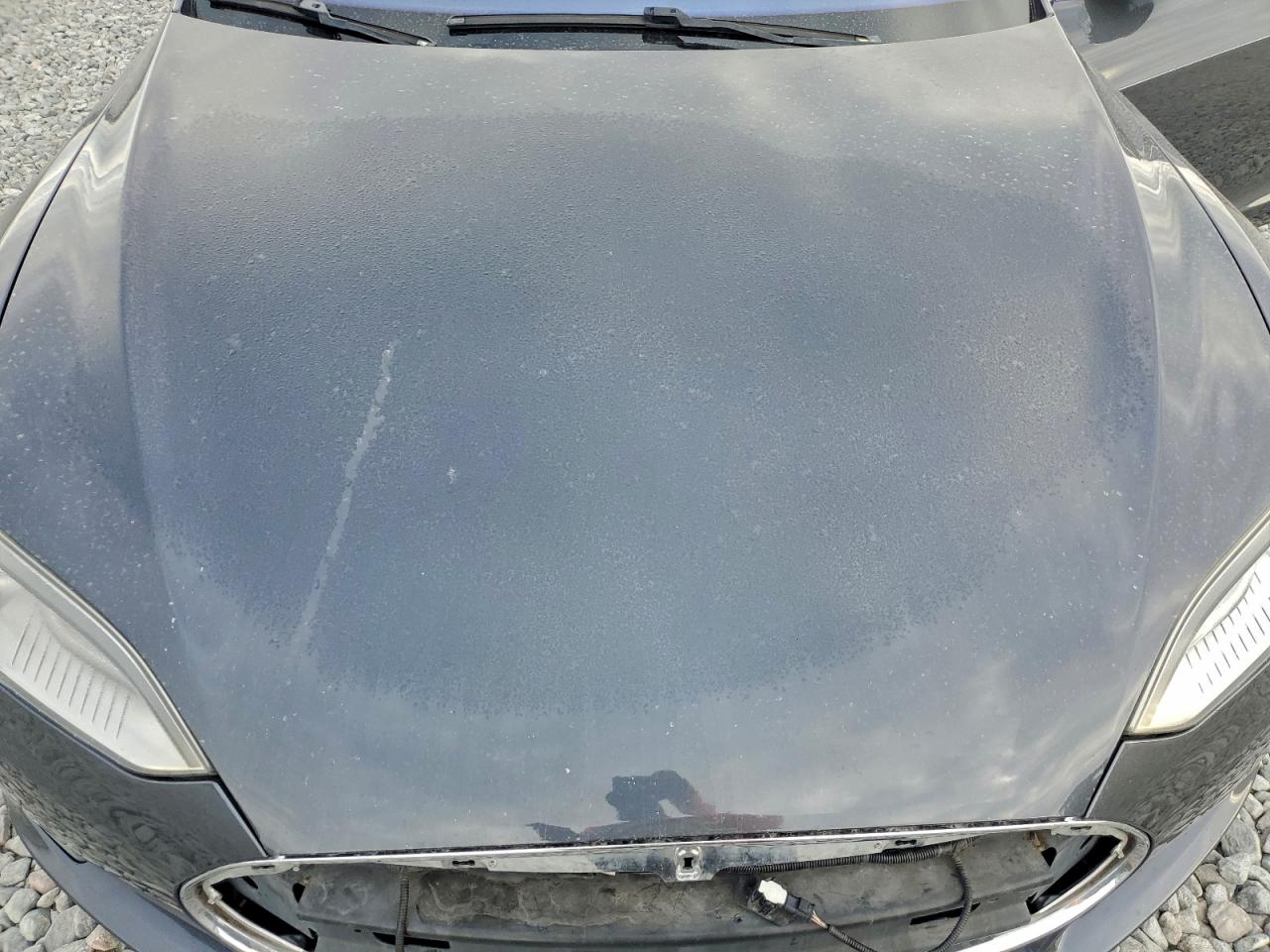 Tesla Model S 85 Image 6