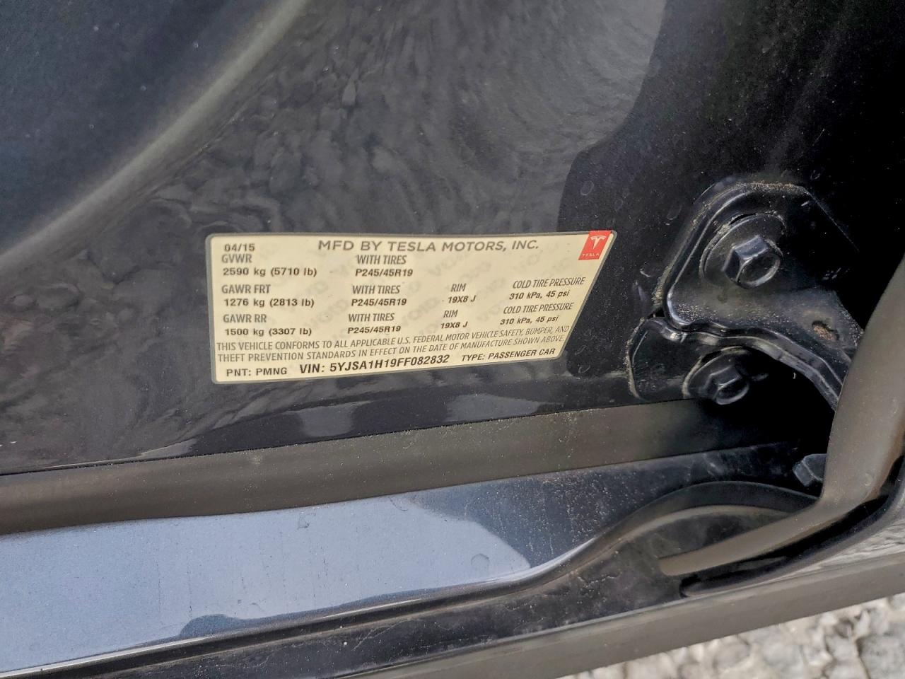 Tesla Model S 85 Image 8