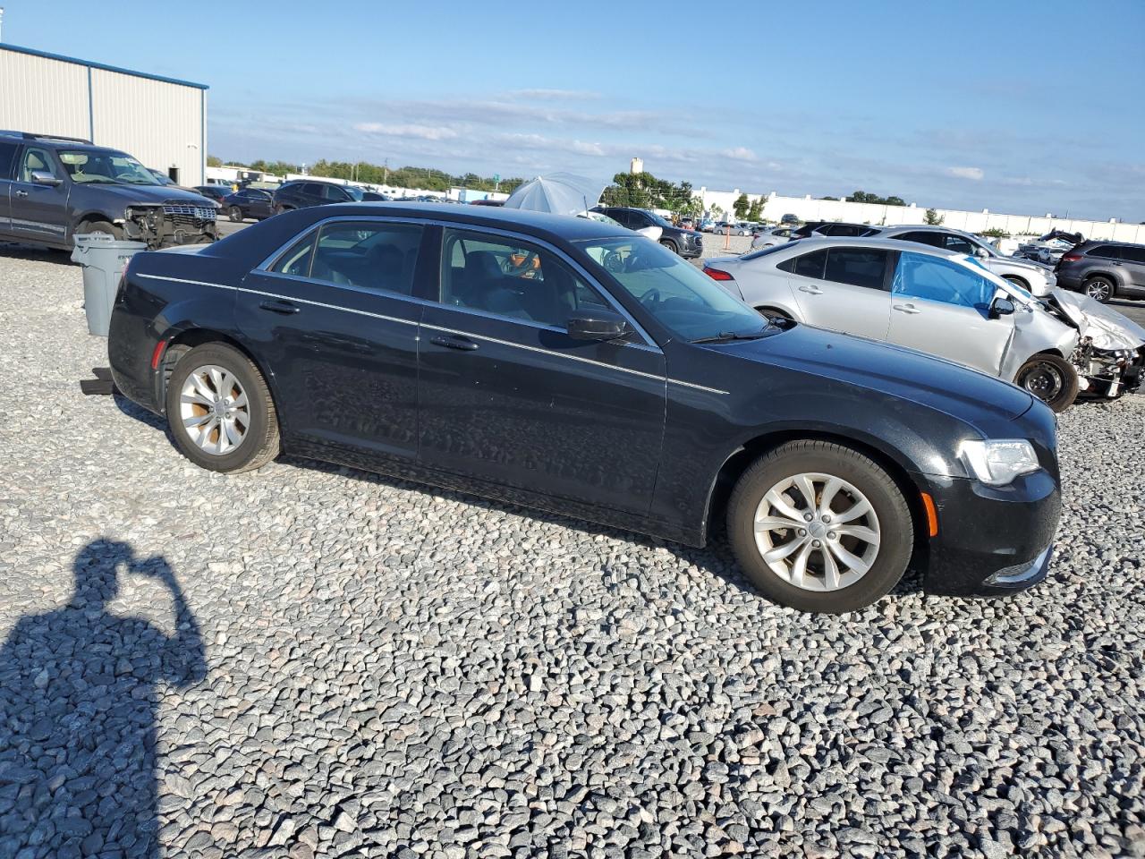 Chrysler 300 Limited Image 4