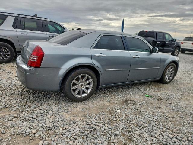 Chrysler 300 Image 2