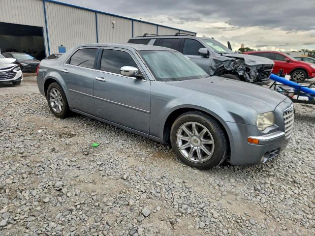 Chrysler 300 Image 3