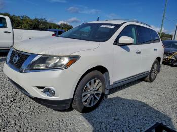  Salvage Nissan Pathfinder