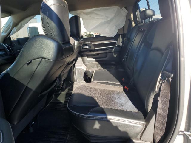 Ram 3500 Laramie Image 11