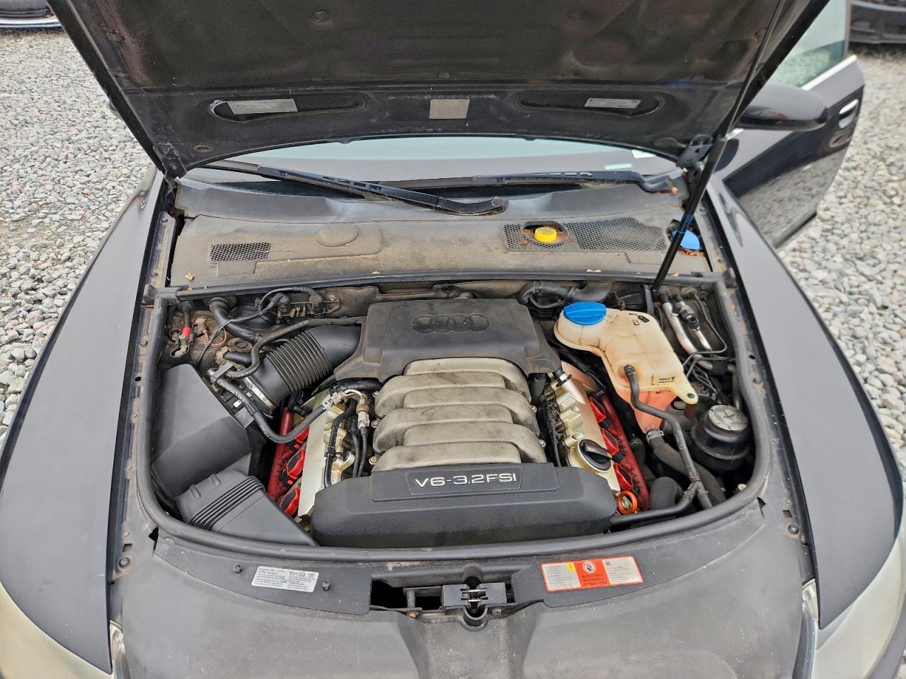 Audi A6 3.2 Image 12