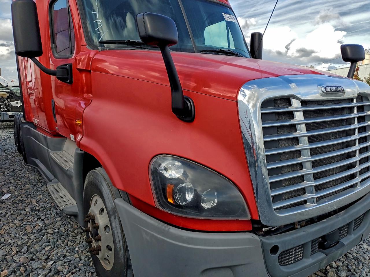 Freightliner Cascadia 1 Image 9