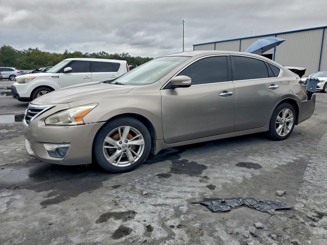 Nissan Altima 2.5 Image 1