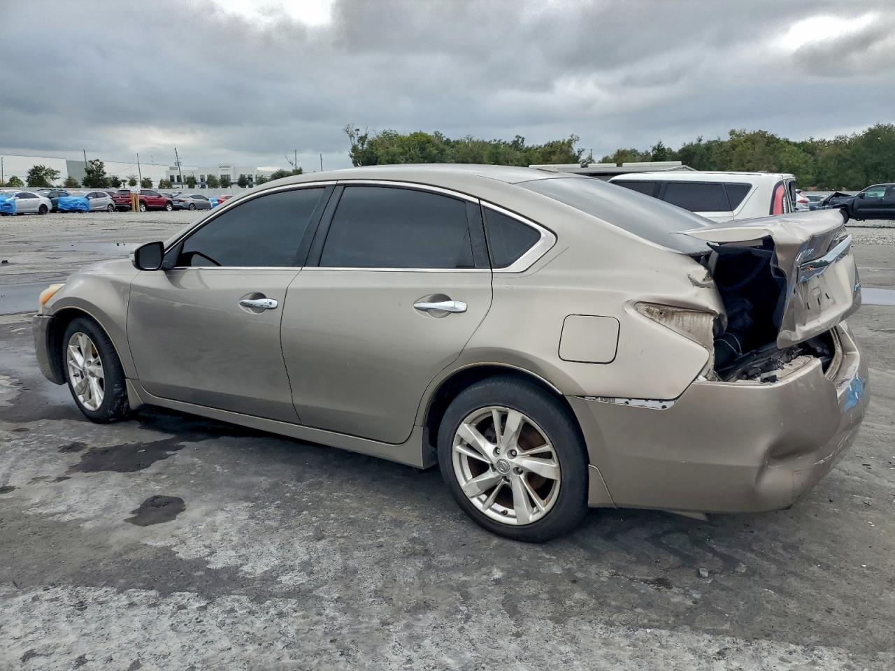 Nissan Altima 2.5 Image 2