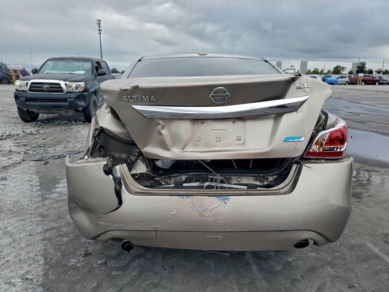 Nissan Altima 2.5 Image 3