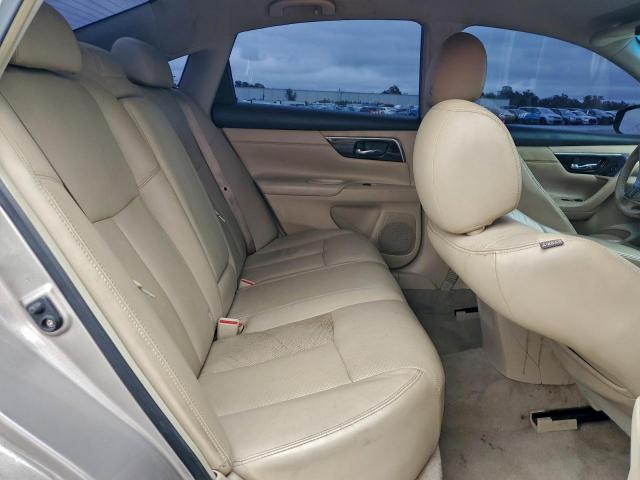 Nissan Altima 2.5 Image 11