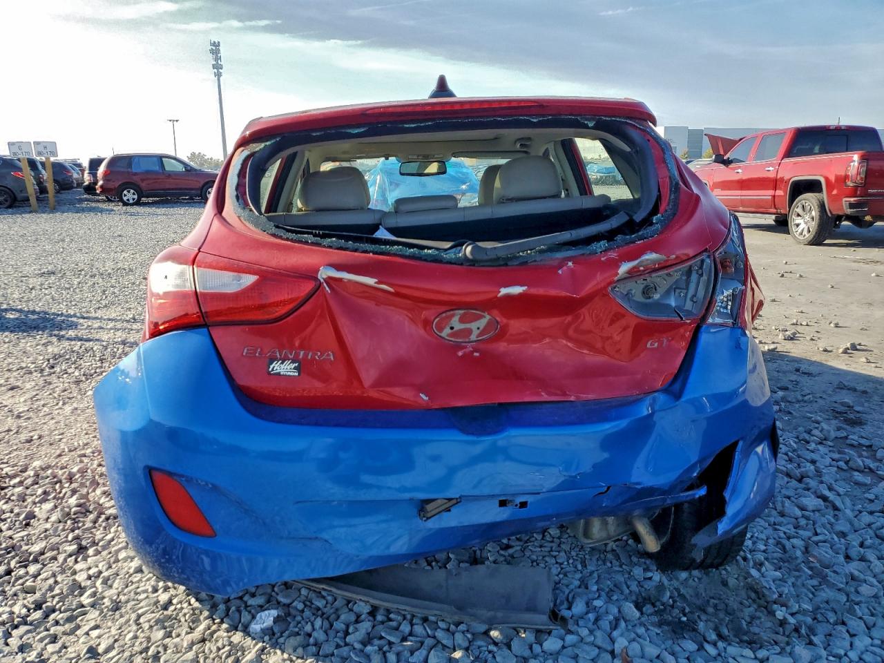 Hyundai ELANTRA Image 4