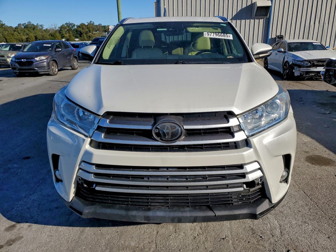 Toyota Highlander Limited Image 8