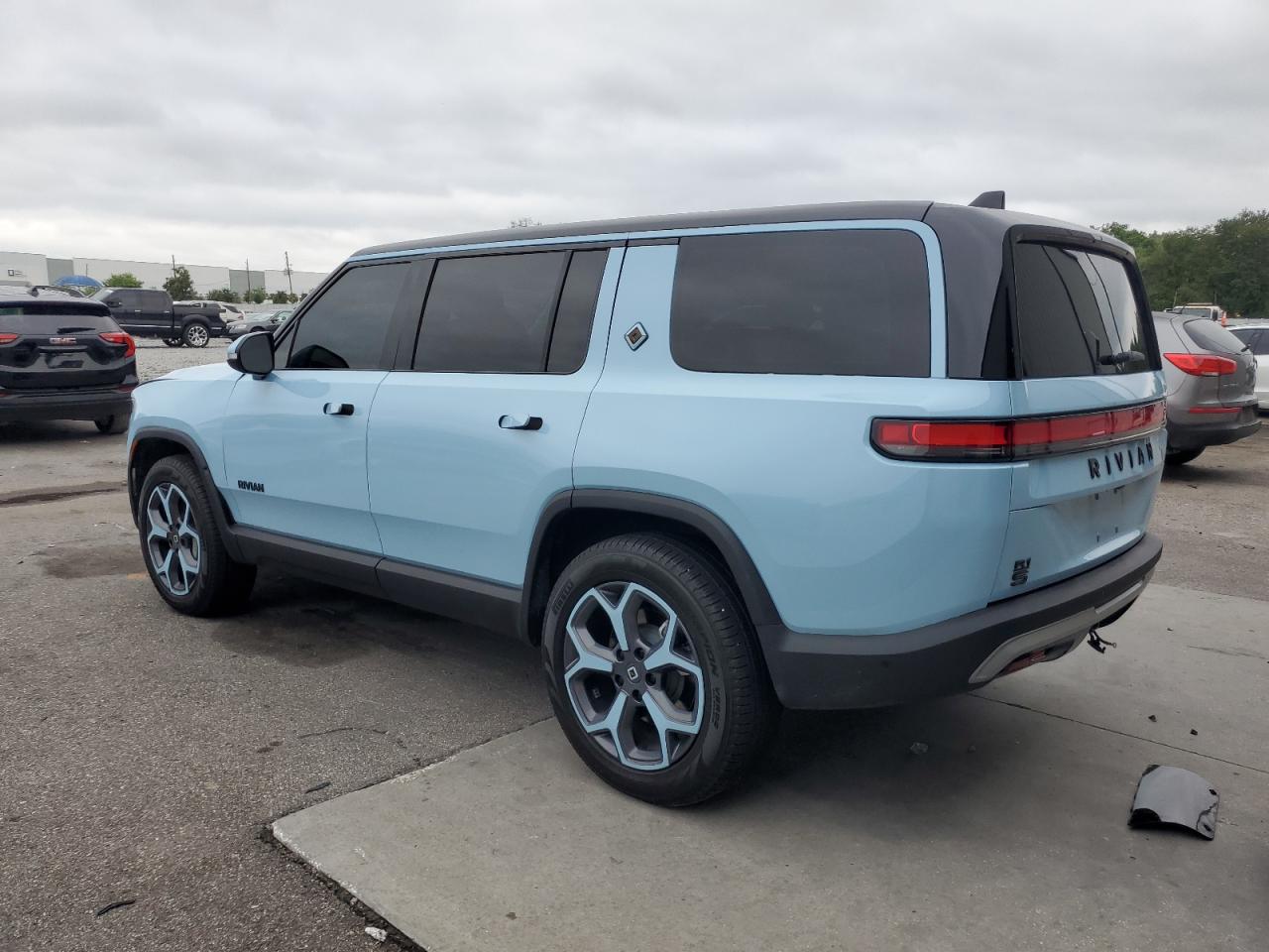 Rivian Ris Adventure Image 3