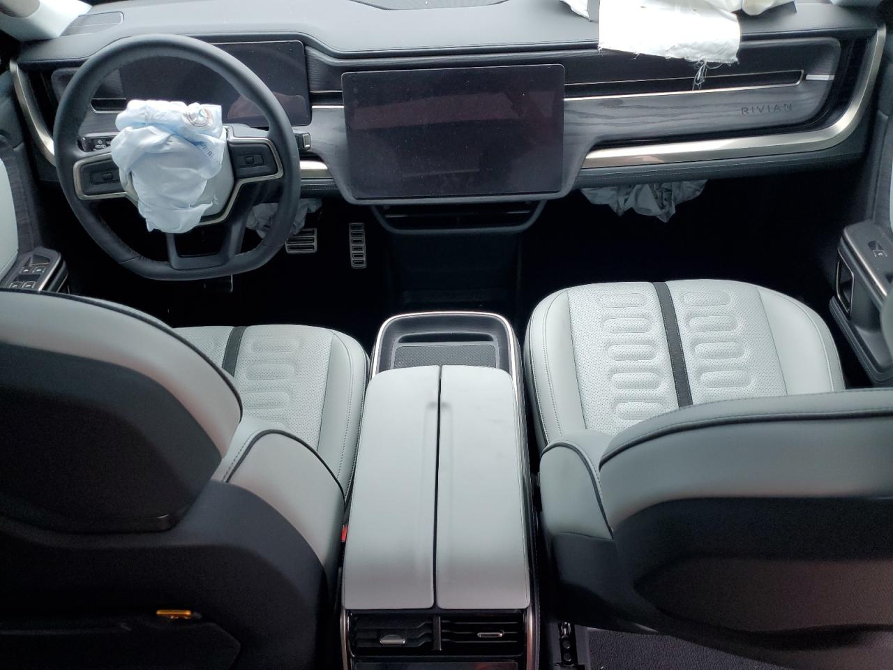 Rivian Ris Adventure Image 4