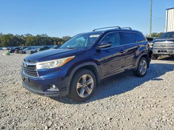  Salvage Toyota Highlander