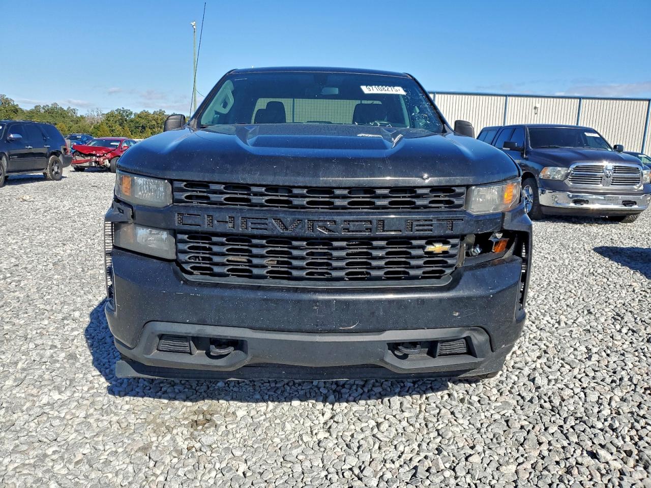 Chevrolet Silverado C1500 Custom Image 4
