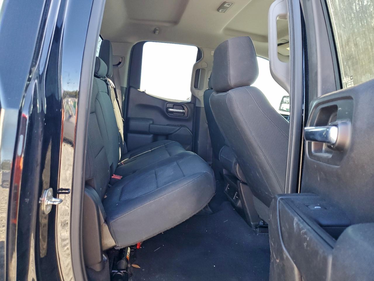 Chevrolet Silverado C1500 Custom Image 7