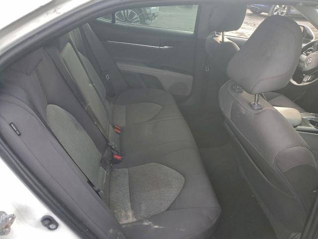 Toyota Camry L Image 7