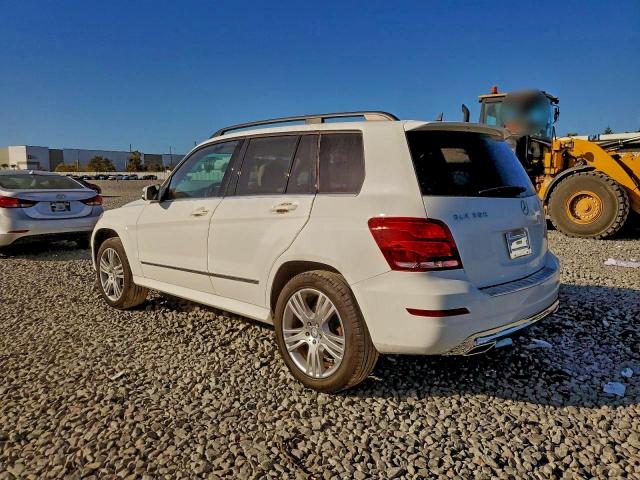 Mercedes-Benz GLK 350 Image 3