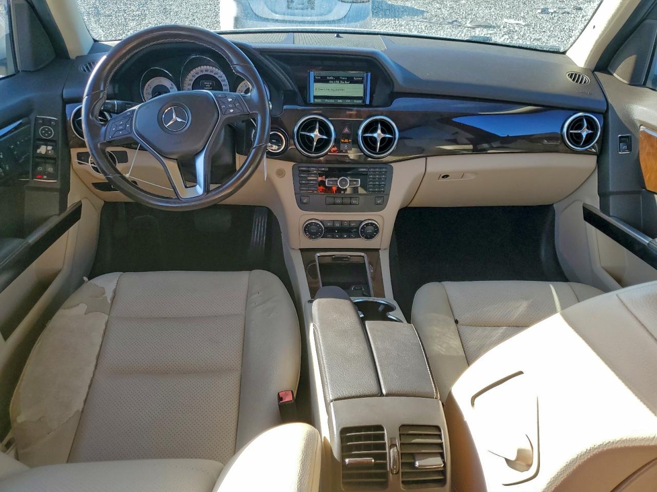 Mercedes-Benz GLK 350 Image 12