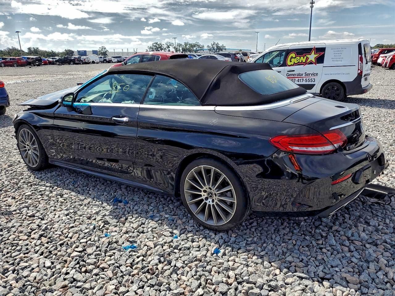 Mercedes-Benz C-Class 300 Image 6