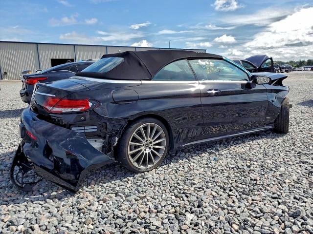 Mercedes-Benz C-Class 300 Image 12