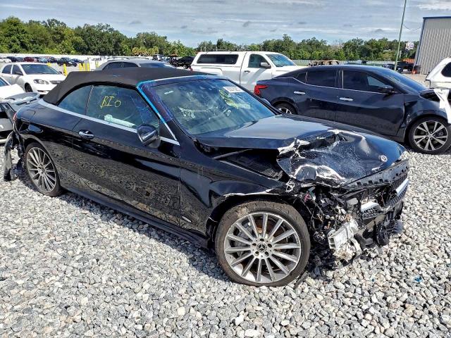 Mercedes-Benz C-Class 300 Image 2