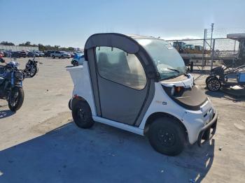  Salvage Global Electric Moto Cart