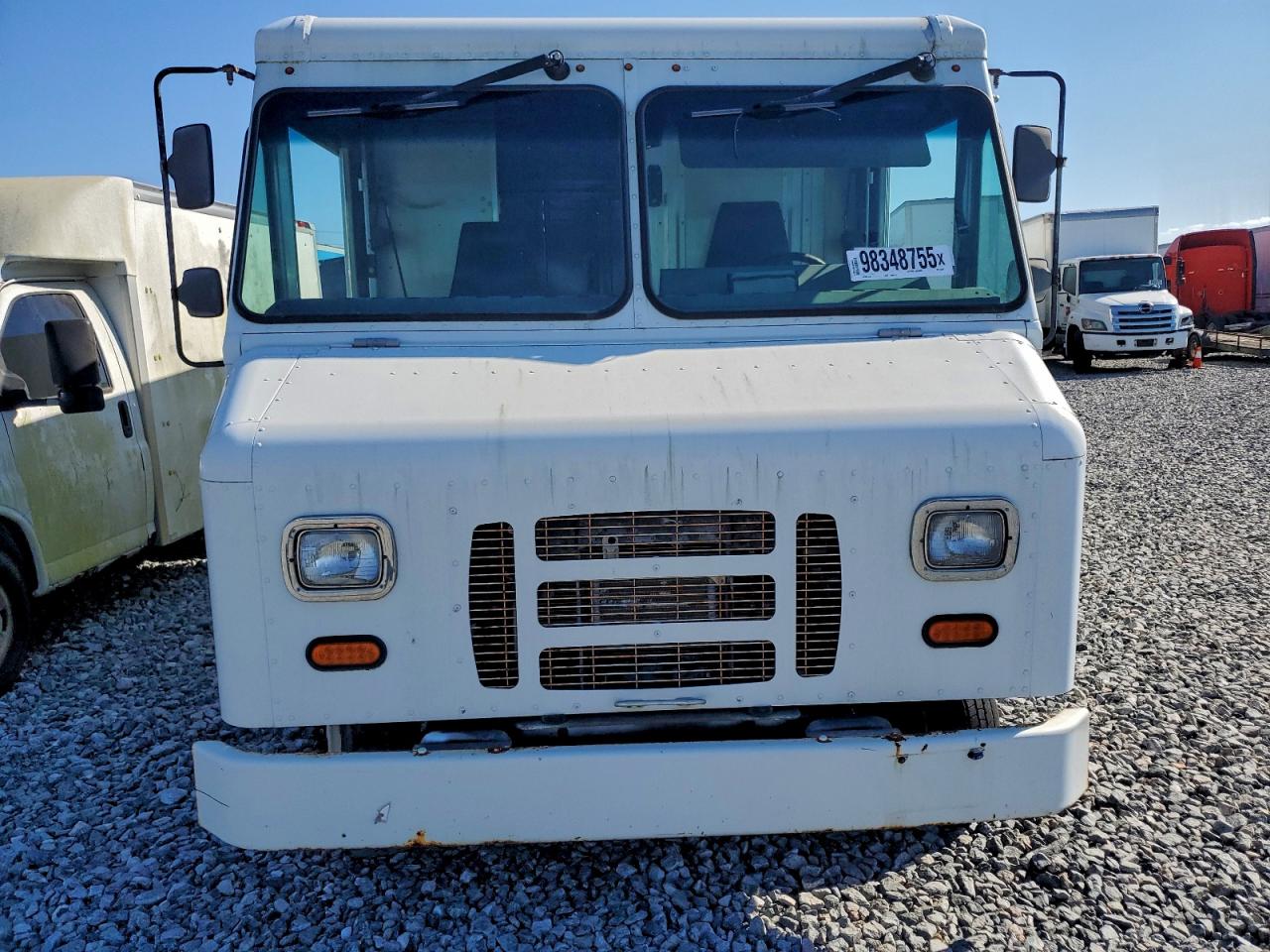 Ford Econoline E350 Super Duty Stripped Chassis Image 9