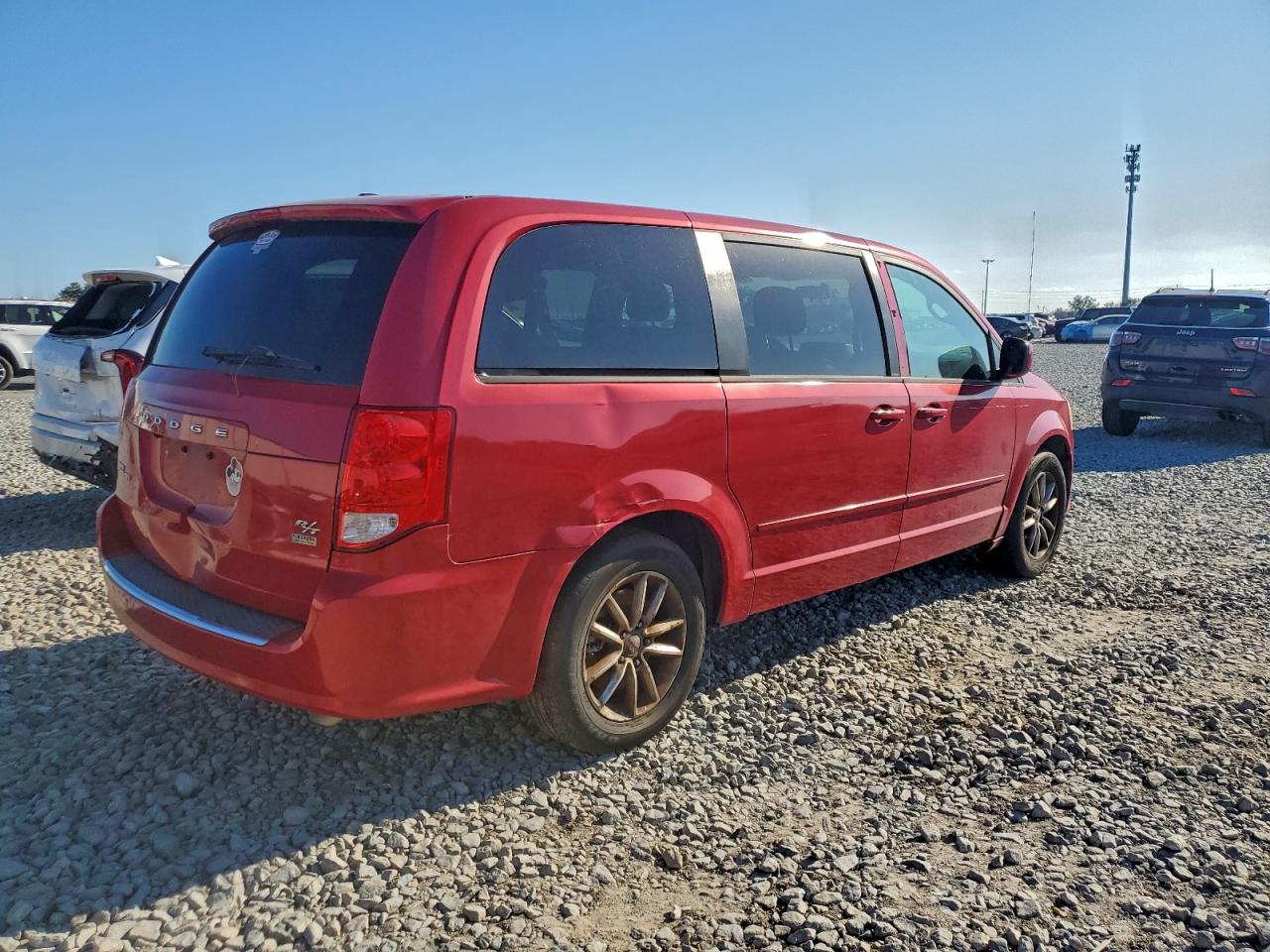 Dodge Caravan R/t Image 13