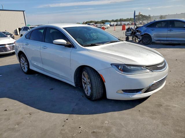 Chrysler 200 Limited Image 10