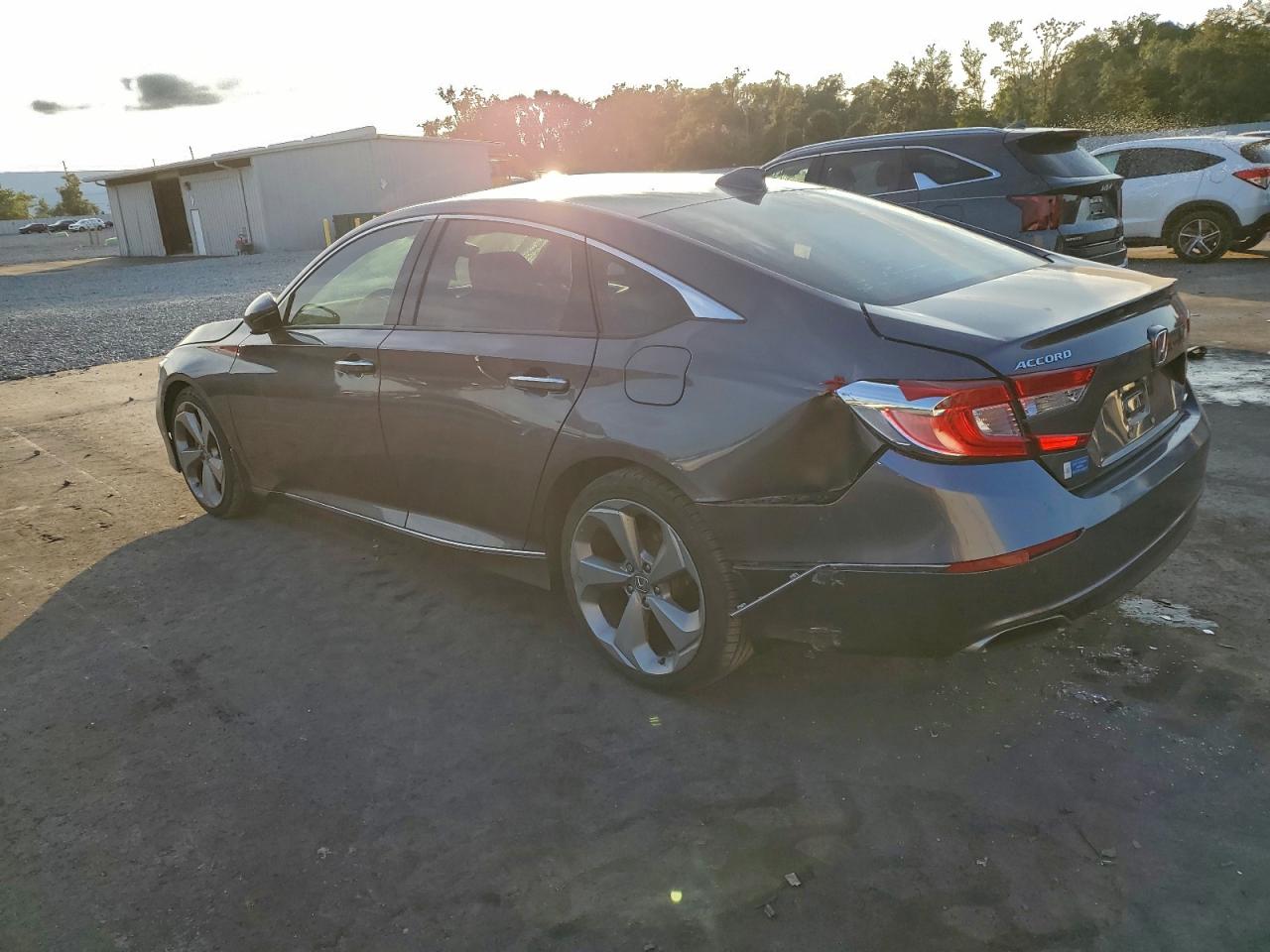 Honda Accord Touring Image 2