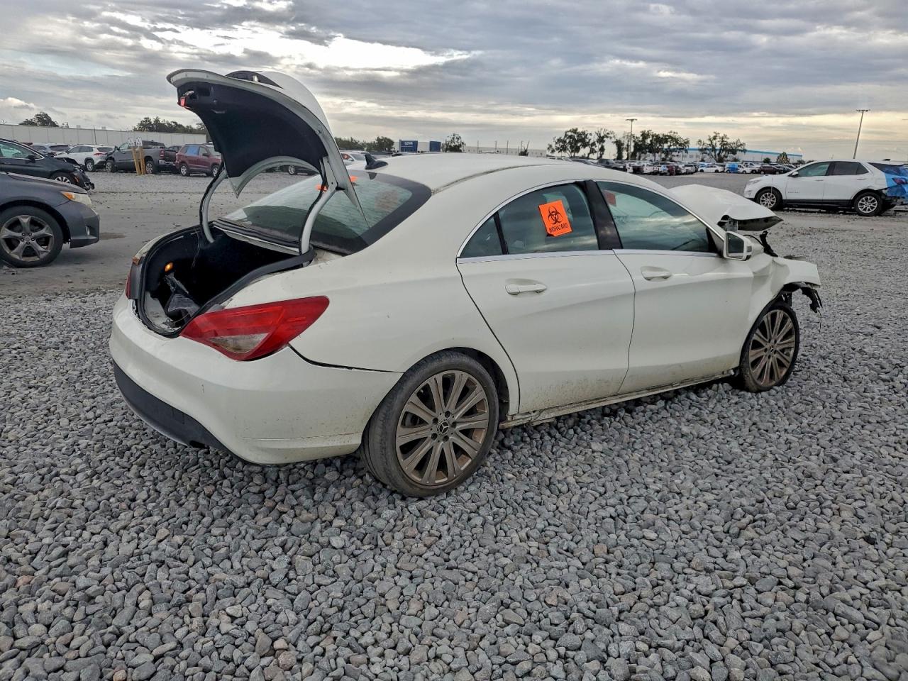 Mercedes-Benz Cla-class 250 Image 2