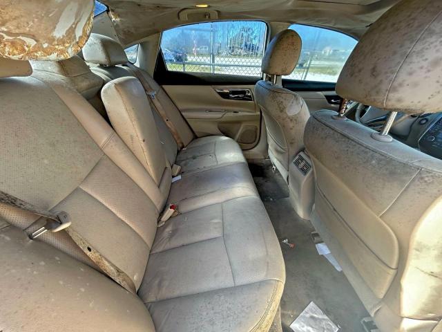 Nissan Altima 2.5 Image 3