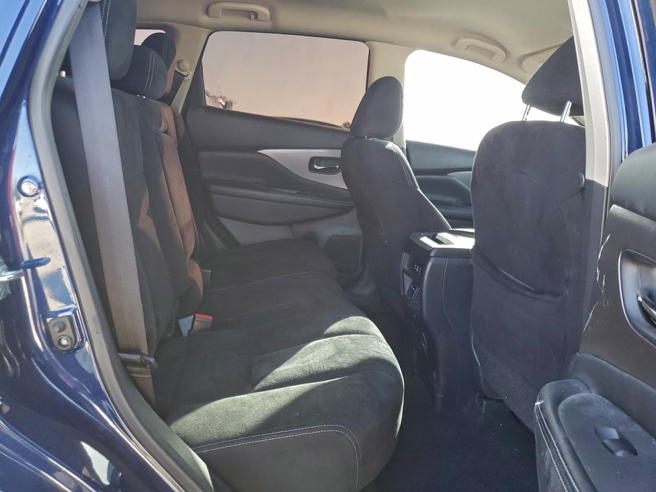 Nissan Murano S Image 11