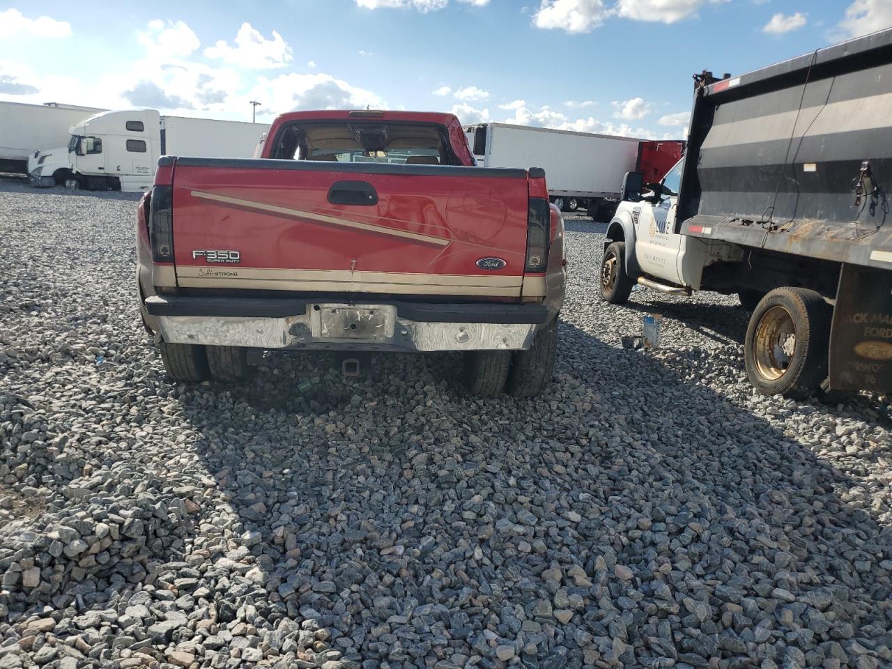 Ford F-350 Super Duty Image 2