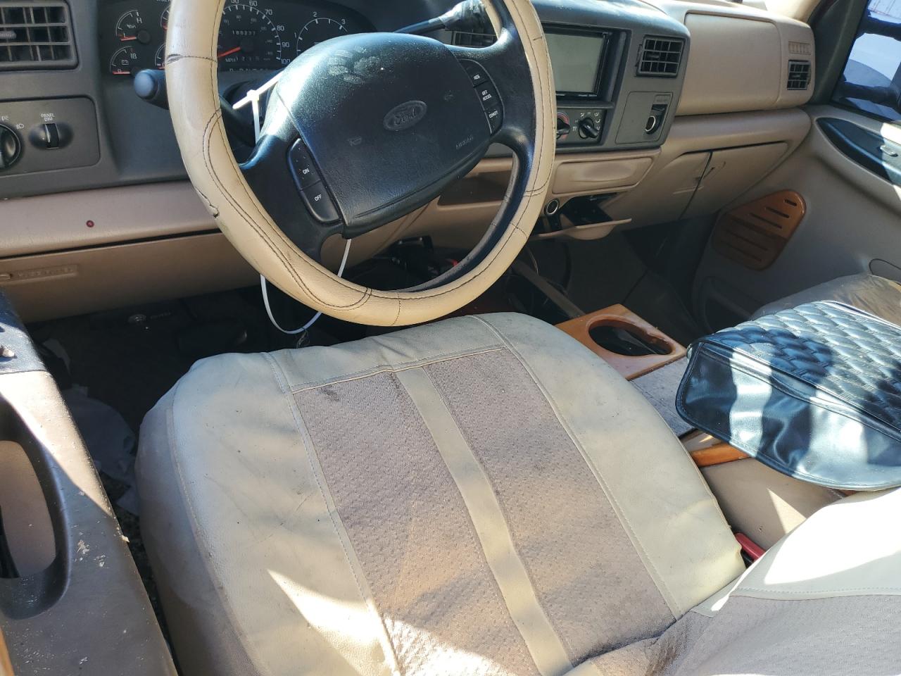 Ford F-350 Super Duty Image 10