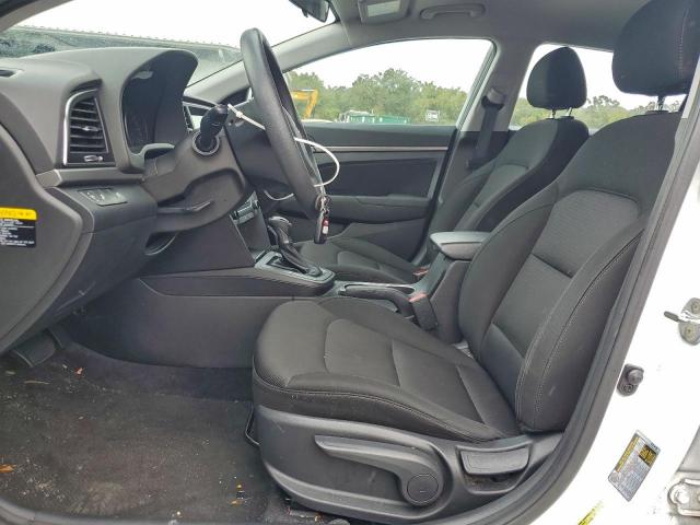 Hyundai ELANTRA Sel Image 6