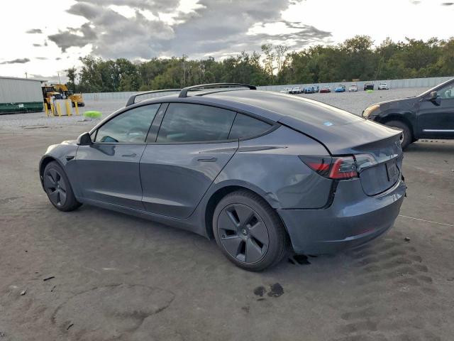 Tesla Model 3 Image 2
