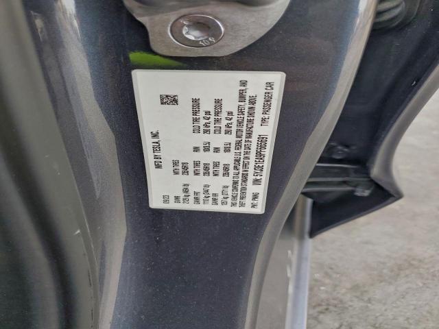 Tesla Model 3 Image 12