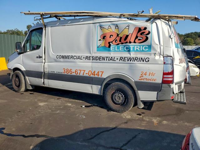 Mercedes-Benz Sprinter 2500 Image 2