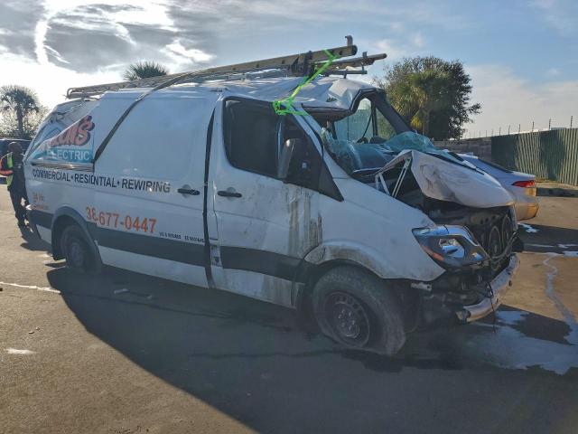 Mercedes-Benz Sprinter 2500 Image 10