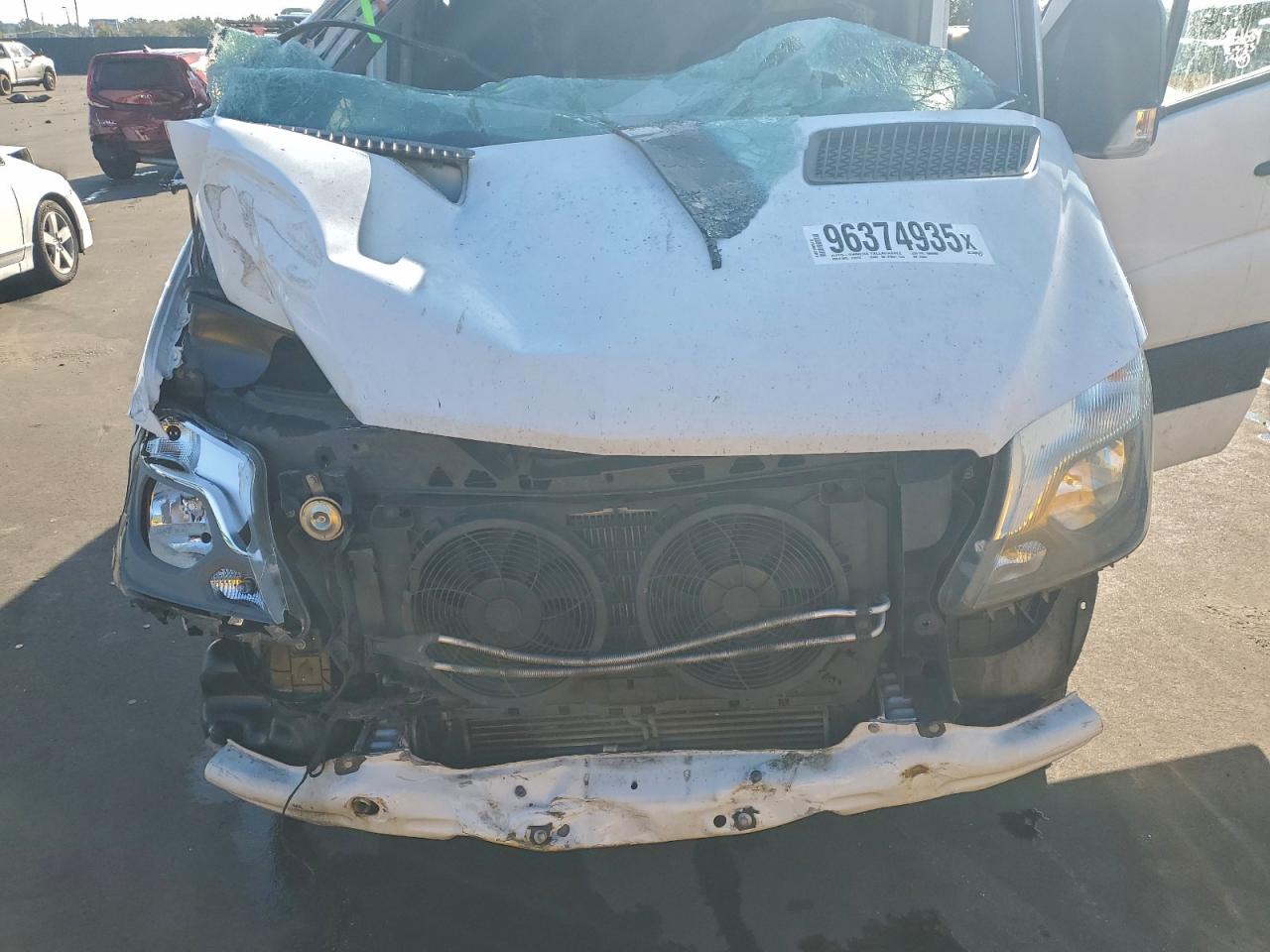 Mercedes-Benz Sprinter 2500 Image 12