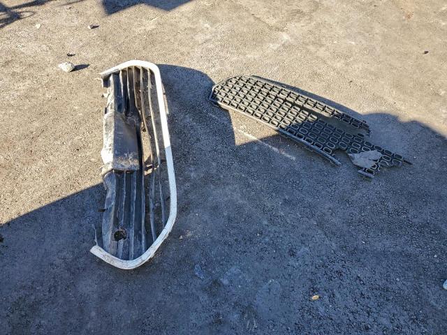 Chevrolet Silverado C1500 Lt Image 3