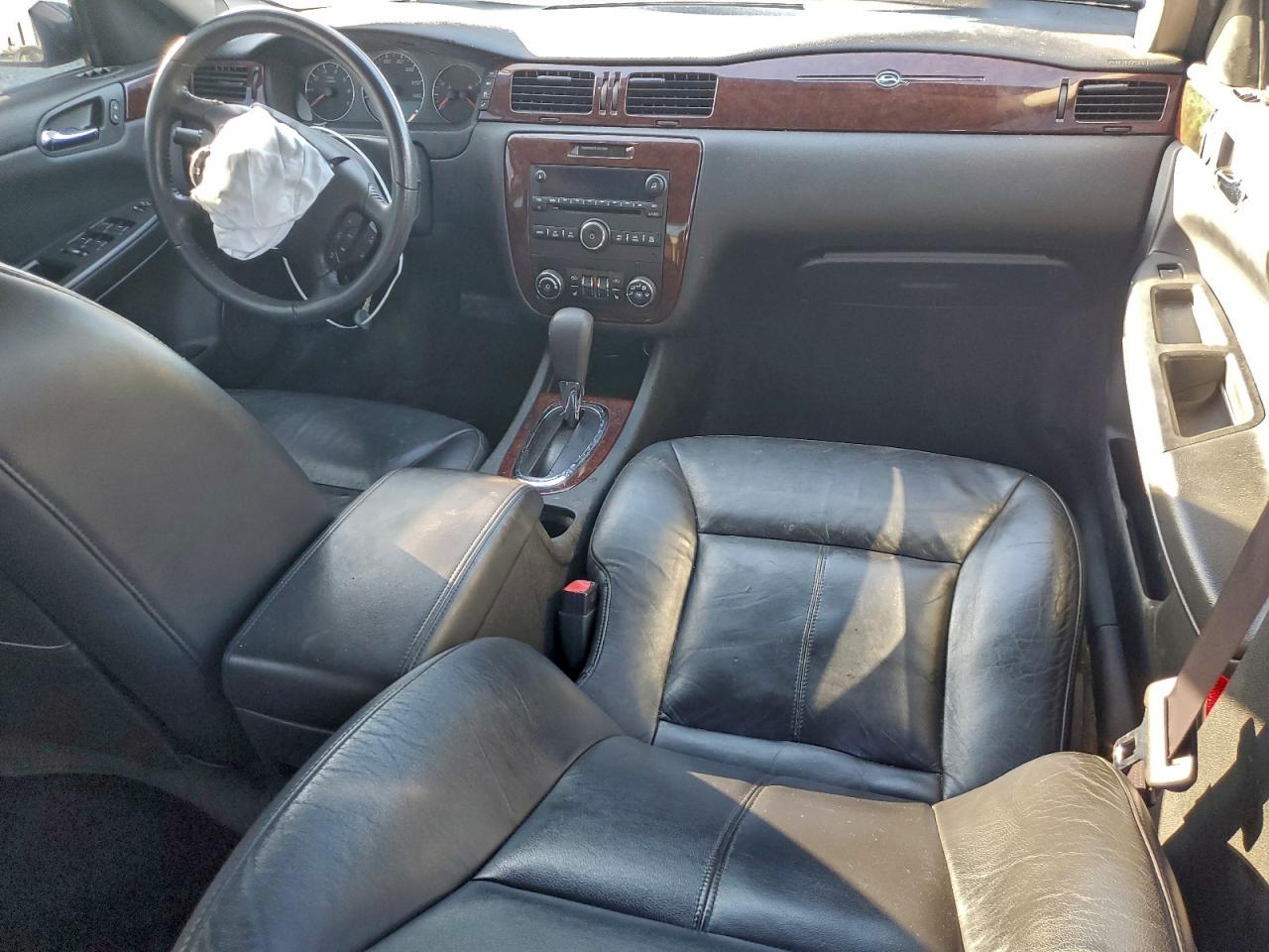 Chevrolet Impala Lt Image 12