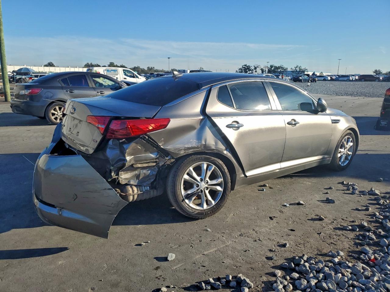 Kia Optima Lx Image 3